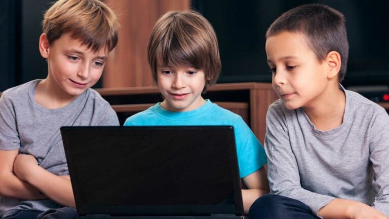Ist der SilverCrest Lerncomputer ein guter Einstieg für Kinder?